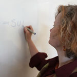 Claudia in der EDV-Schulung